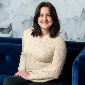 Therapist Alayna Zielinski